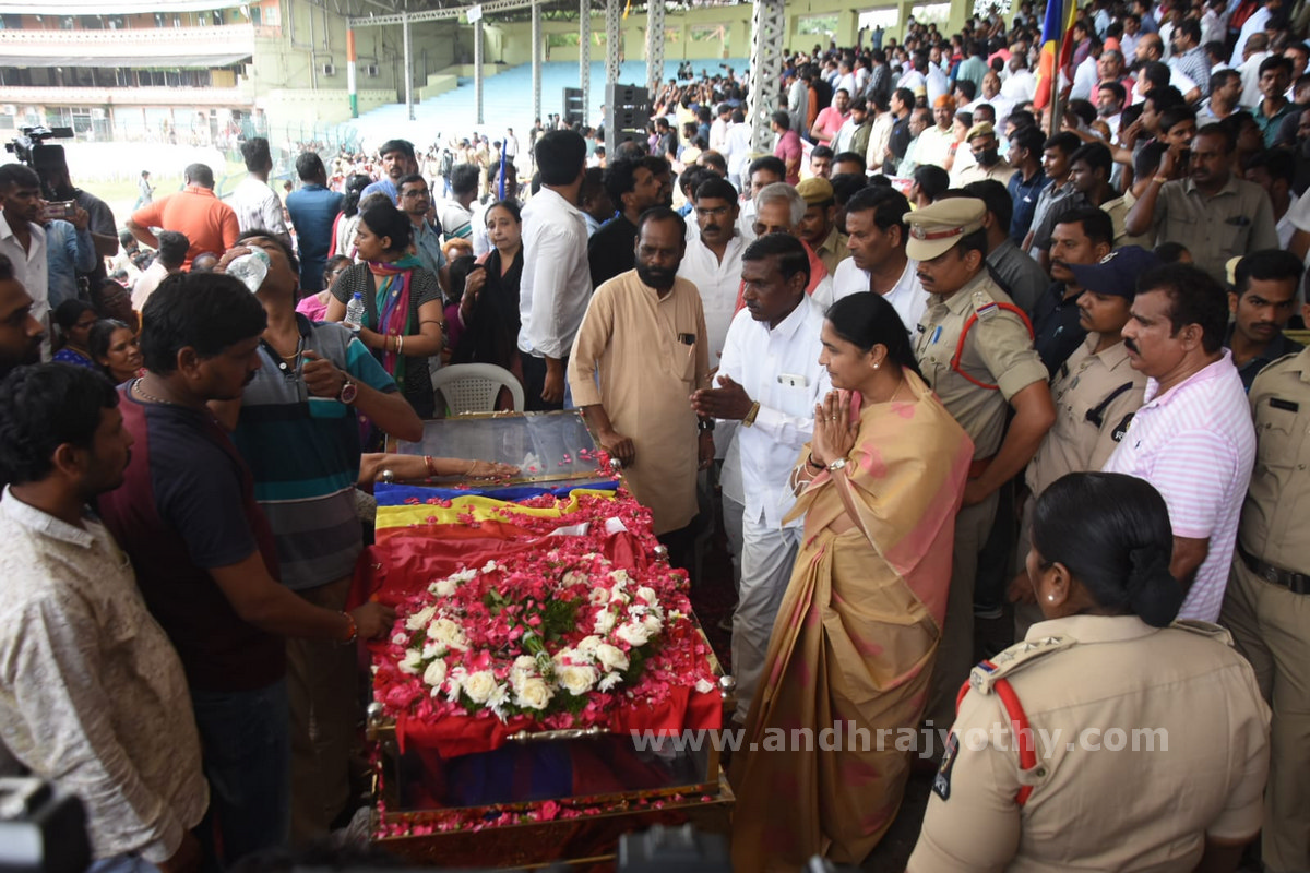 ఇక సెలవు