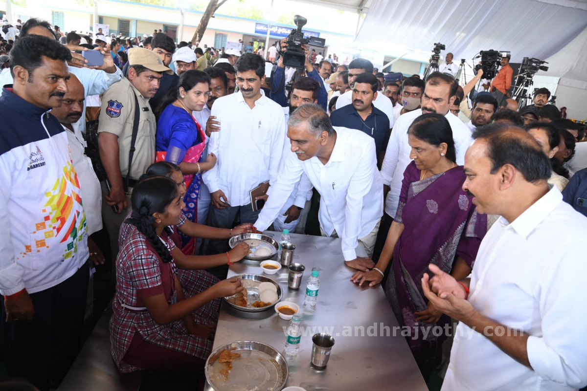 మానవీయ కోణంలోనే ‘సీఎం బ్రేక్‌ఫాస్ట్‌’