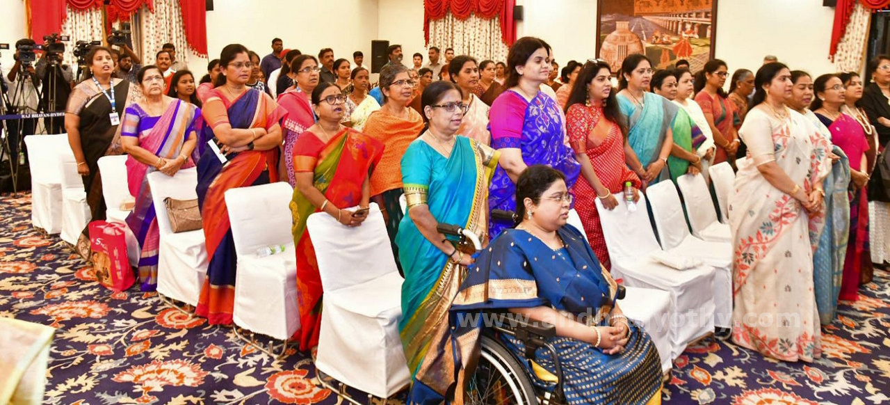 బరాబర్‌ చెప్తున్నా.. తగ్గేదే లేదు