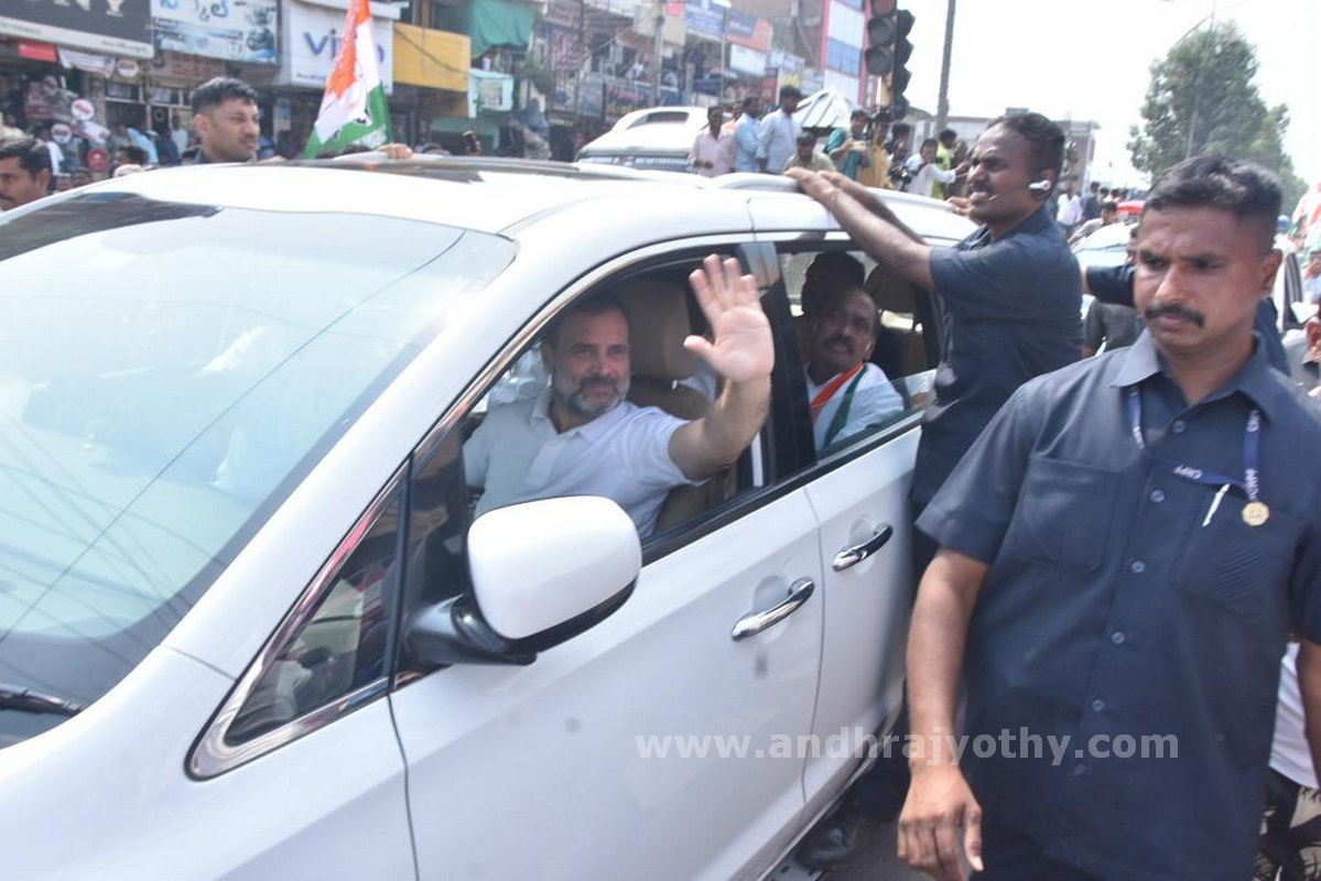 కేసీఆర్‌ అవినీతిపై చర్యలేవి?