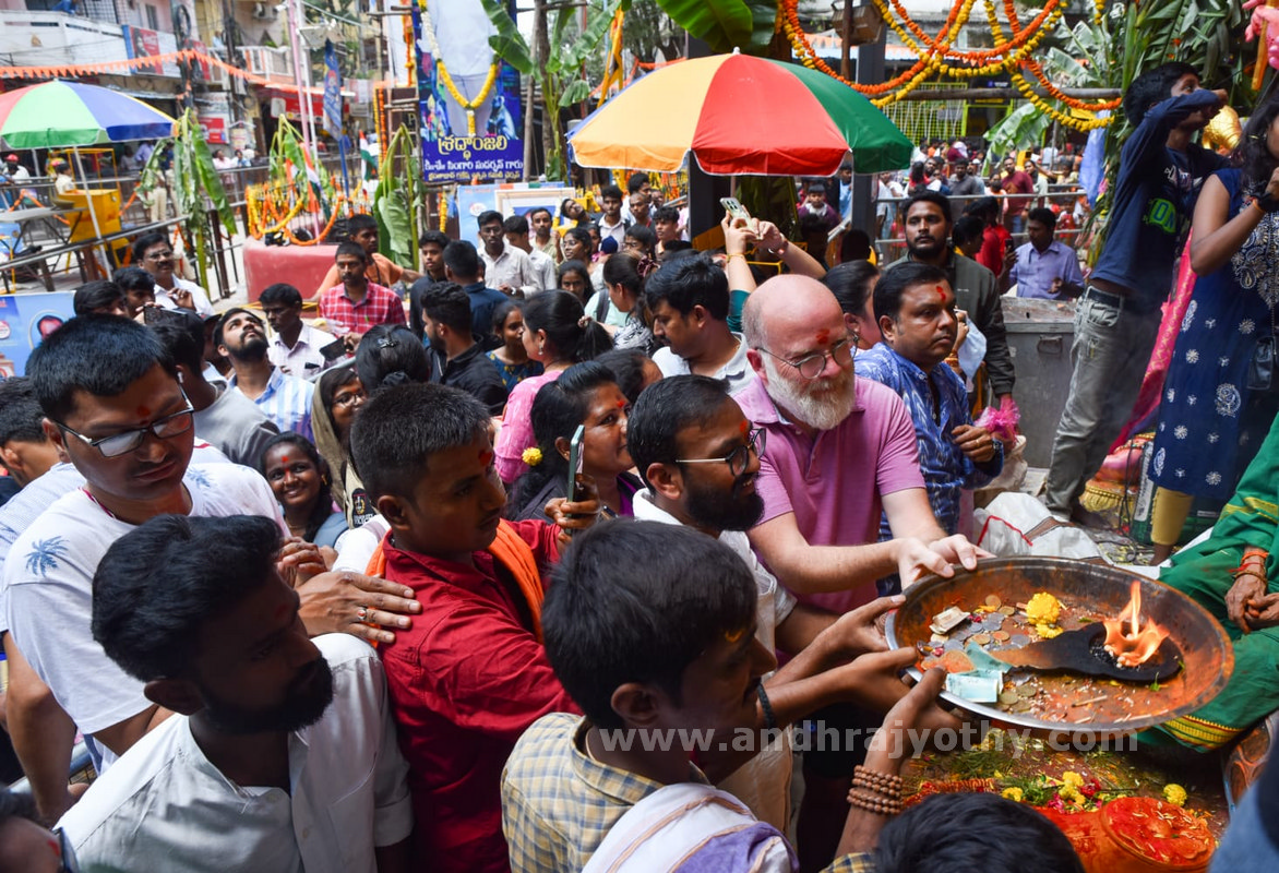 మహాగణపతి రూపం.. మహదానందం