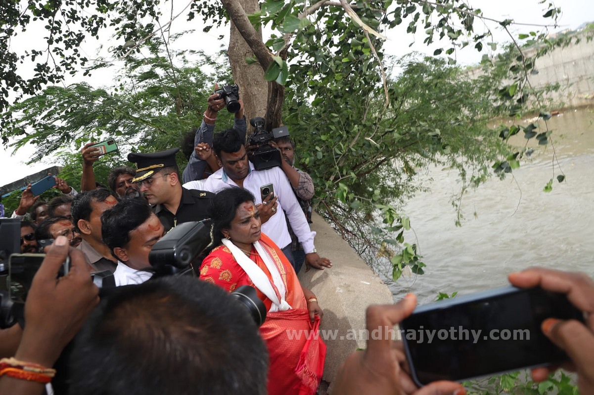 సహాయక చర్యలు చేపట్టాలి