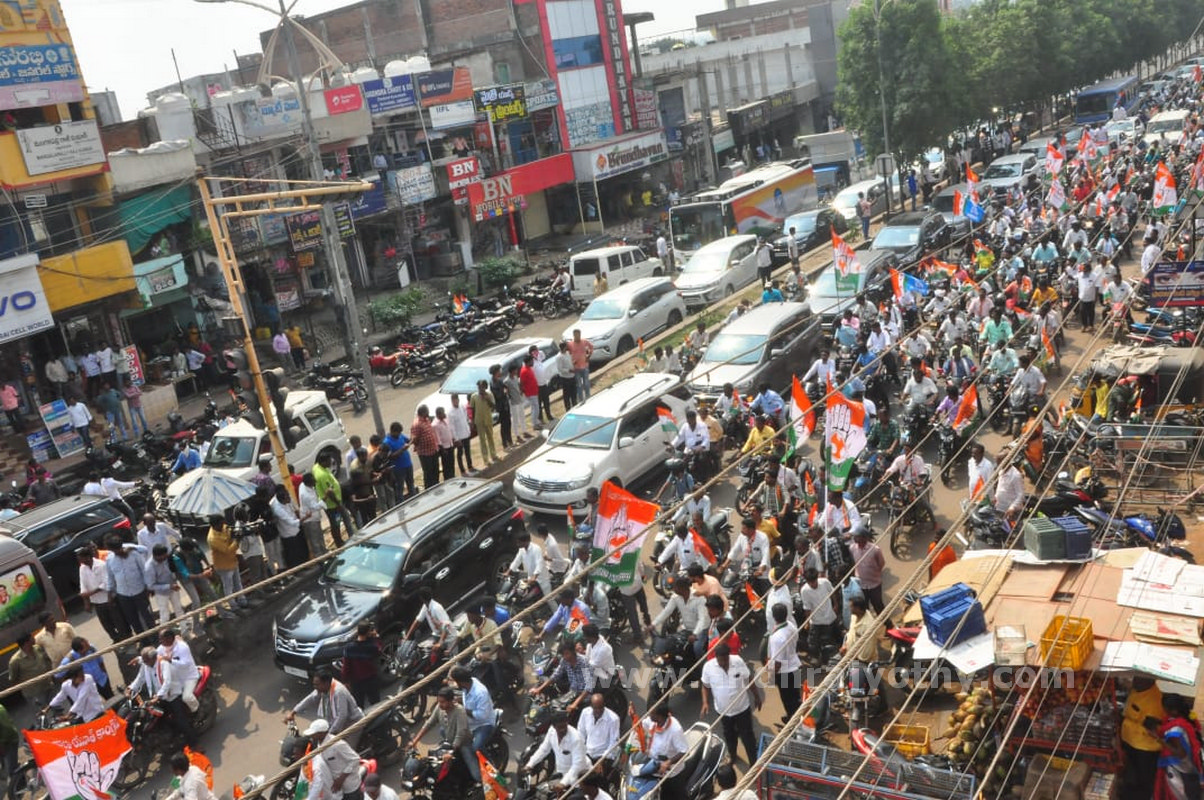 కేసీఆర్‌ అవినీతిపై చర్యలేవి?