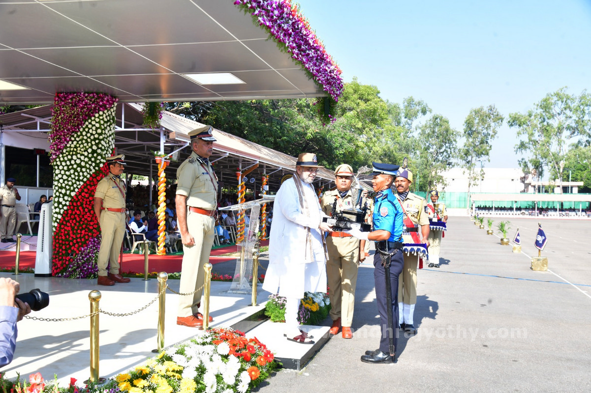 కొత్త చట్టాల ఆధారంగా రక్షణ కల్పించాలి