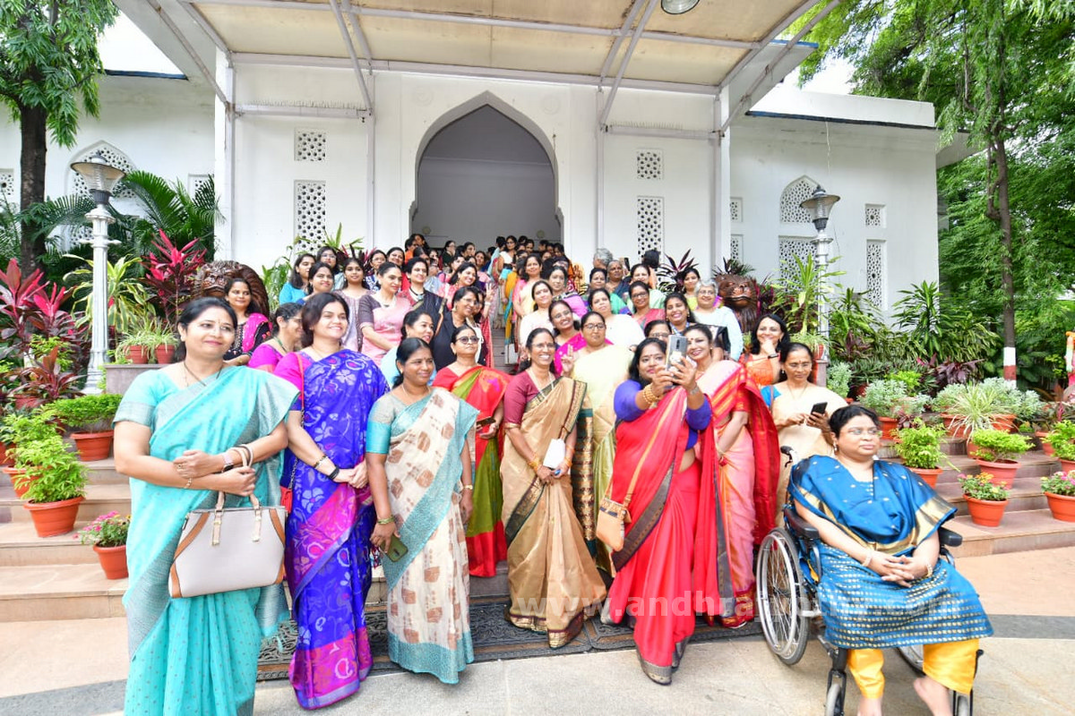 బరాబర్‌ చెప్తున్నా.. తగ్గేదే లేదు