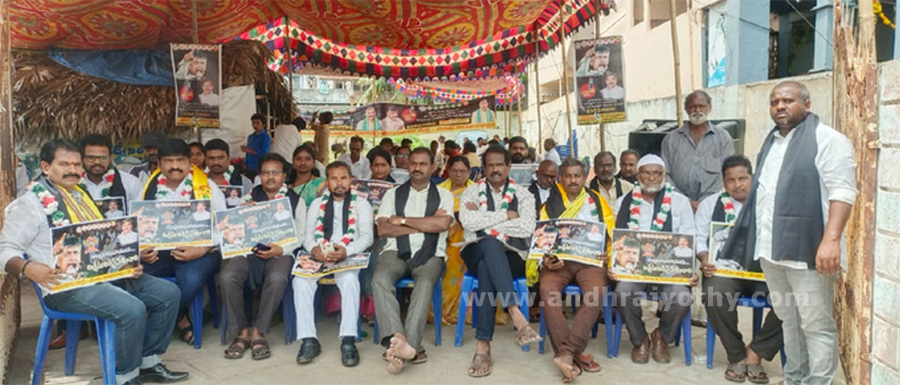 సర్కారును నిలదీద్దాం