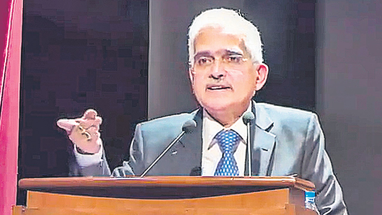 ధరల నియంత్రణపై ఆర్బీఐ దృష్టి సారించింది