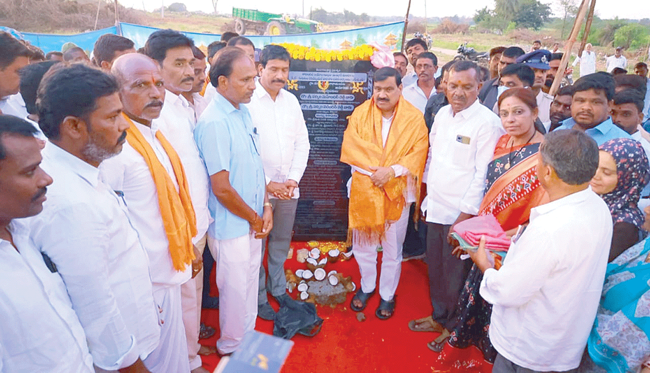 సమగ్రాభివృద్ధే బీఆర్‌ఎస్‌ లక్ష్యం