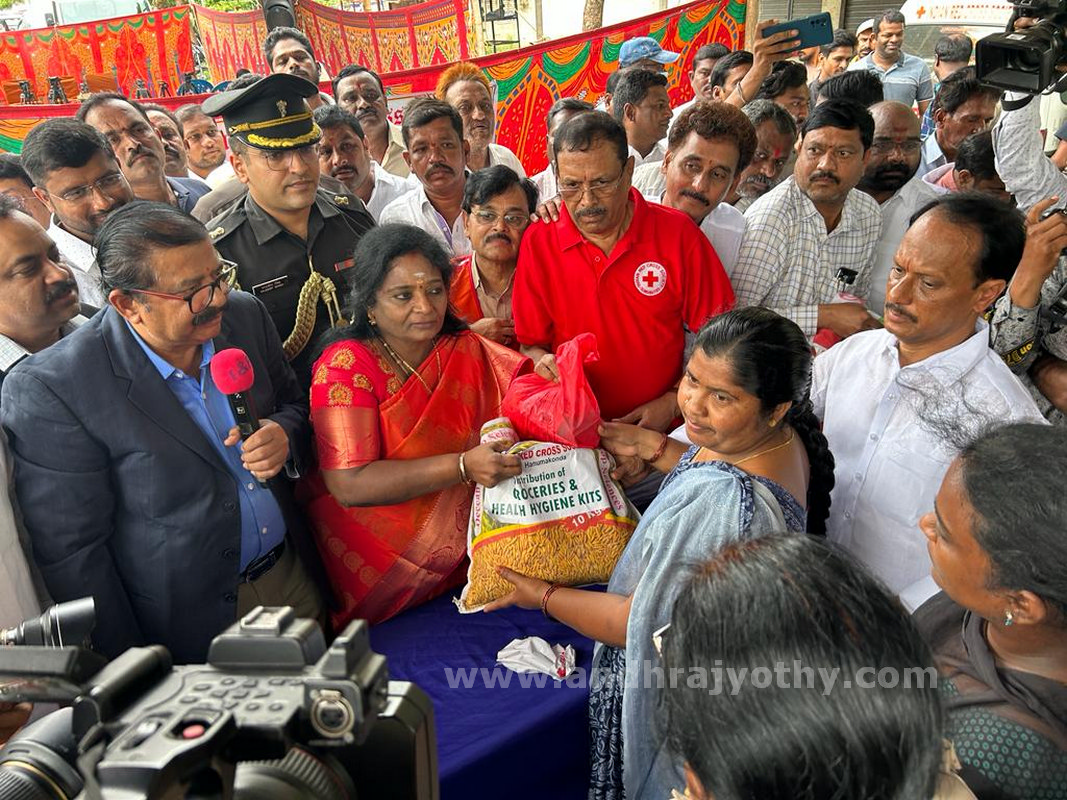 సహాయక చర్యలు చేపట్టాలి