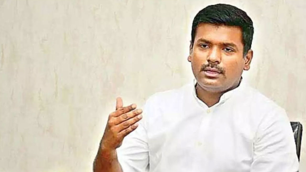 YCP Minister చంద్రబాబు, చిరంజీవిపై మంత్రి గుడివాడ అమర్నాథ్ ఫైర్