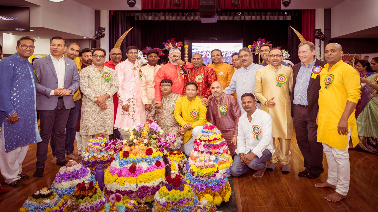 Bathukamma Celebrations: సిడ్నీలో సందడిగా బతుకమ్మ వేడుకలు