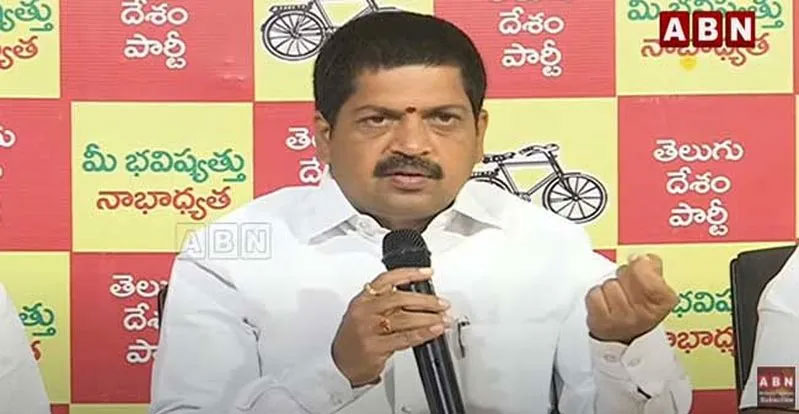 Kollu ravindra: పోలీస్ స్టేషన్‌పై దాడి చేస్తే పట్టించుకోరా? ఏపీ పోలీస్ సంఘాలకు పౌరుషం లేదా?