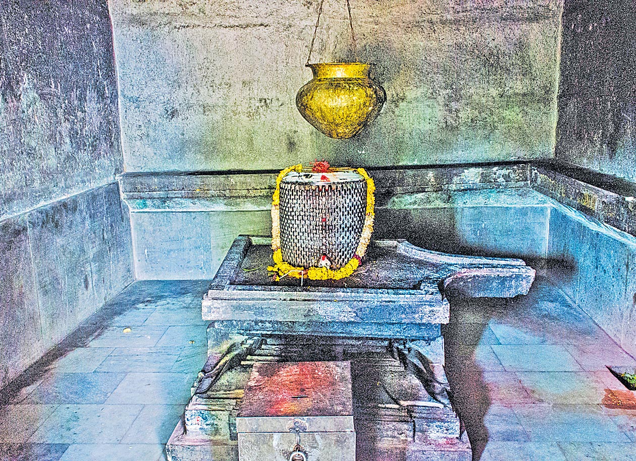 Kolanupaka Jain Temple: వెయ్యేళ్ల  వెయ్యి లింగాల గుడి