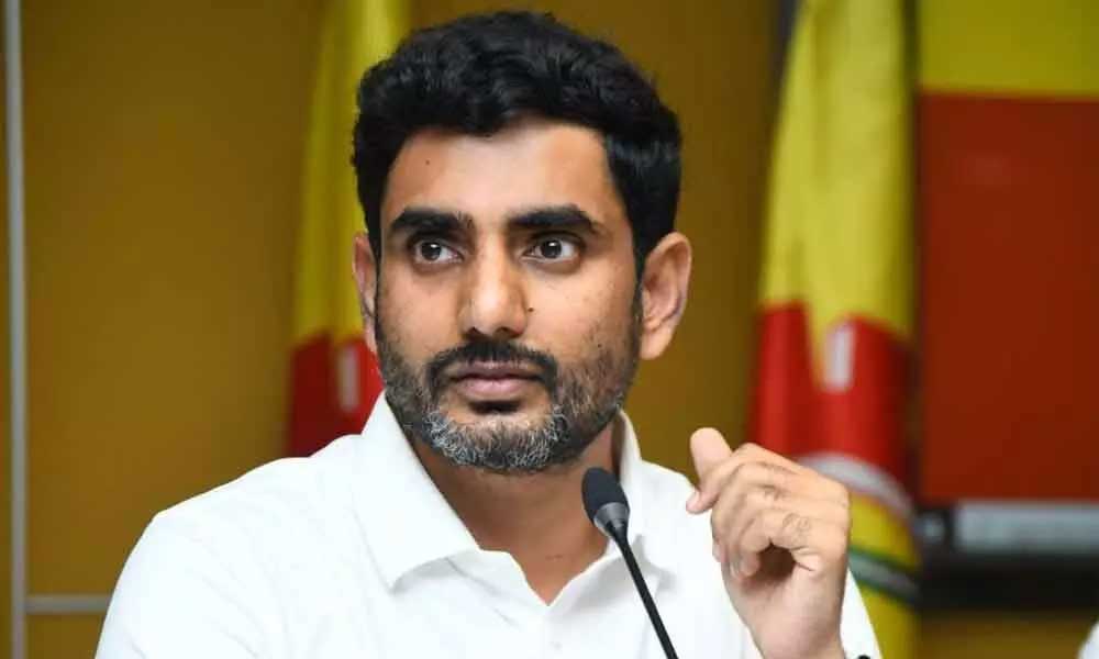 Nara Lokesh: జగరొనా వైరస్ వల్ల ఆక్వారంగం సంక్షోభంలో పడింది 