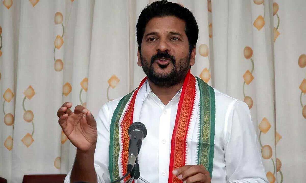 Revanth Reddy :  అందుకే కమ్యూనిస్టులను కేసీఆర్ వదిలేశారు