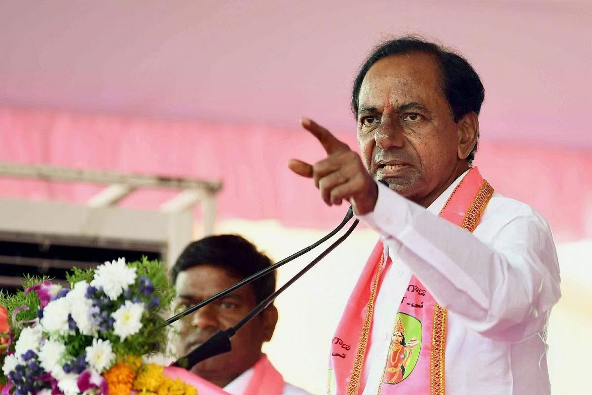 CM KCR: ఇంటి దొంగలే మనకు ప్రాణగండం తెచ్చారు