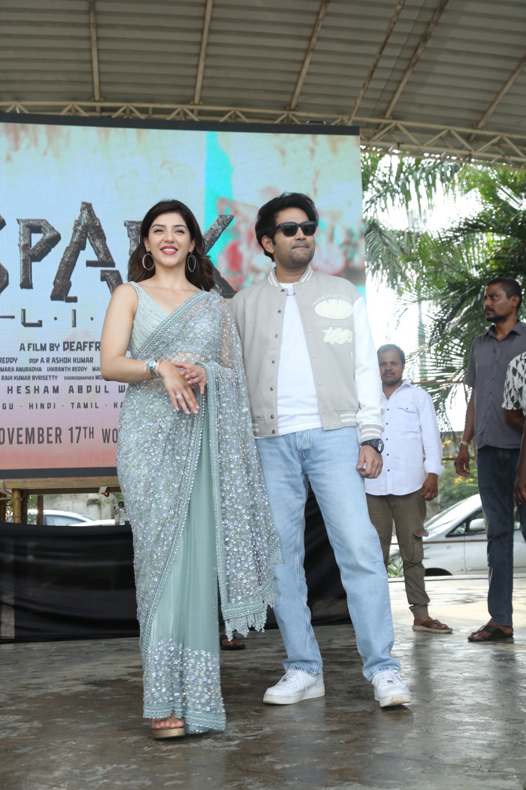 Spark: తిరుపతిలోని శ్రీ వెంకటేశ్వర కాలేజ్ ఆఫ్ ఇంజినీరింగ్‌లో సందడి చేసిన ‘స్పార్క్’ హీరోహీరోయిన్లు