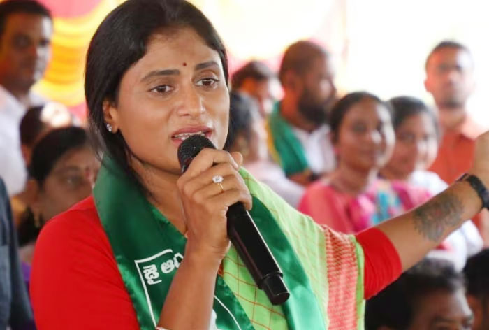 YS Sharmila: ఆ విచ్ఛిన్నకర శక్తులు మీరే.. 