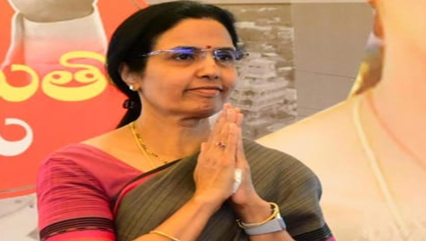 Nara Bhuvaneswari: నా భర్త చంద్రబాబు లేకుండా తొలిసారి తిరుమల వెళ్లా.. దేవుడి దయతో నిజం గెలుస్తుందని నమ్ముతున్నా