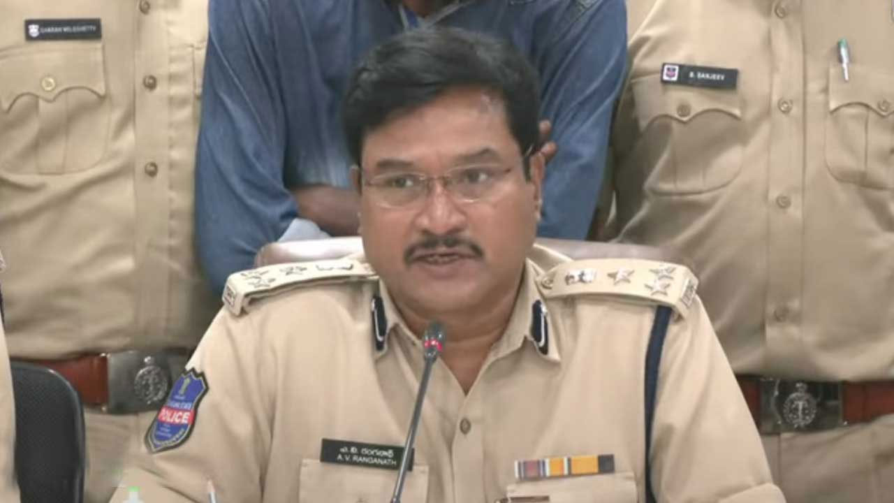 CP Ranganath:  సీపీ హెచ్చరిక.. తల్వార్‌లు తిప్పితే కటకటాలకే..