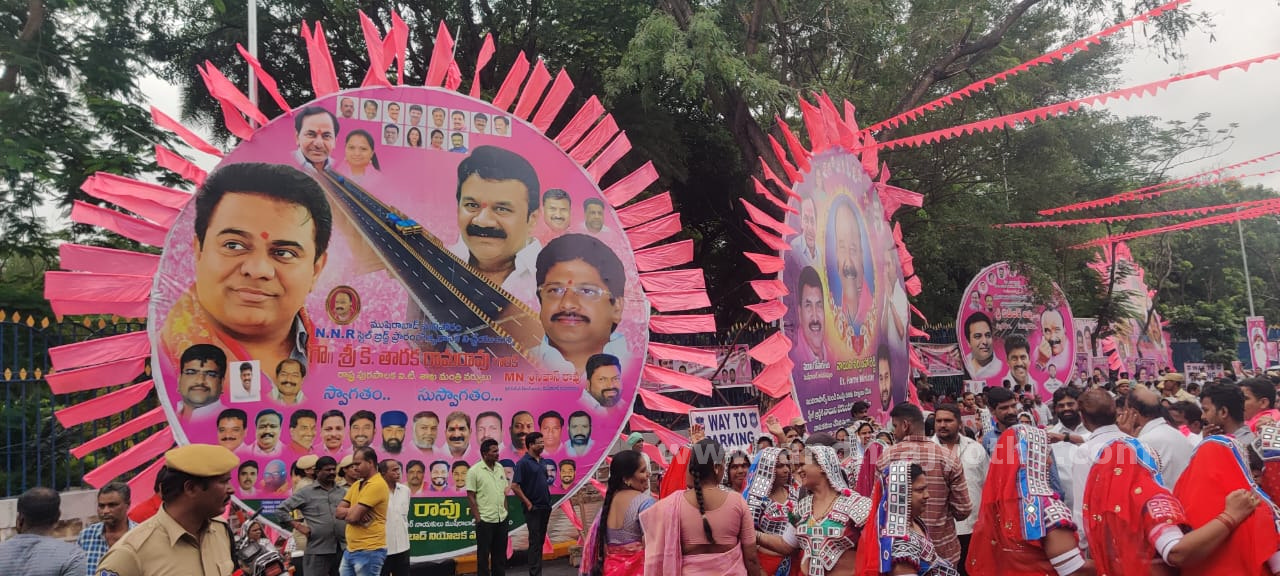 ప్రచార తహతహ
