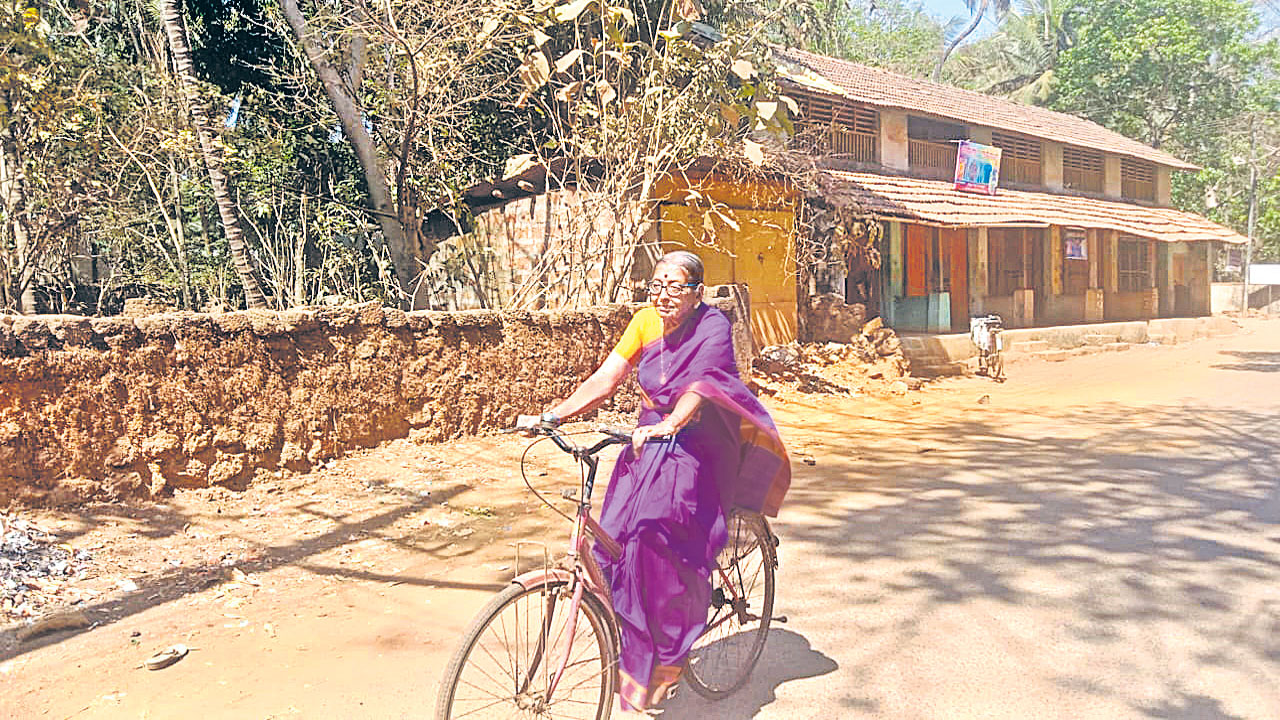 Bicycle Grandma : సైకిల్‌ బామ్మ 