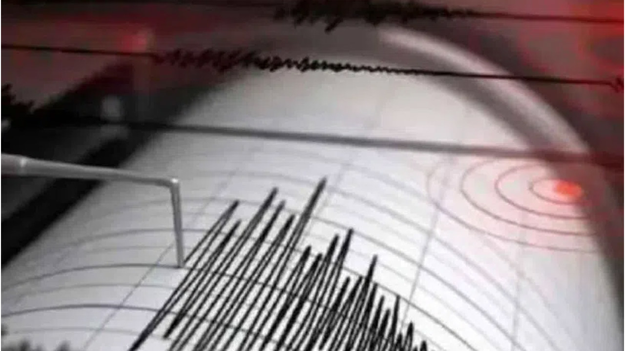 Earthquake in Delhi-NCR: ఢిల్లీలో భూ ప్రకంపనలు