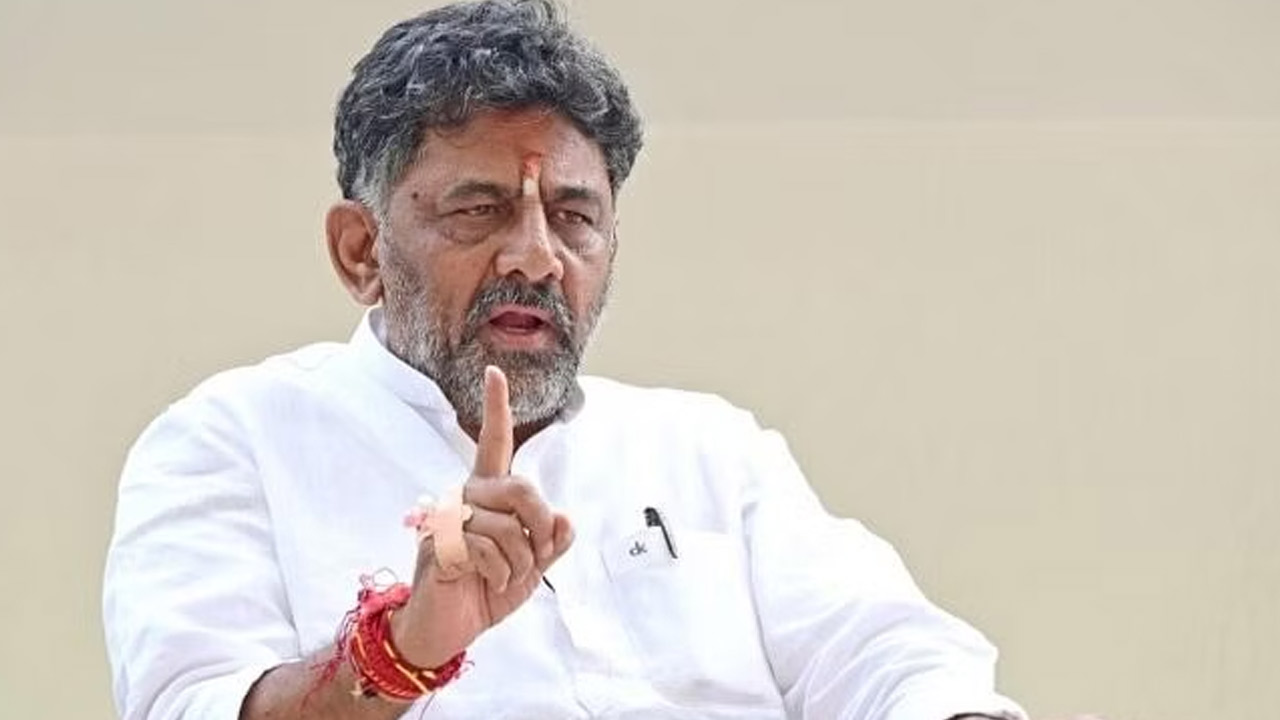 DK Shivakumar: పీఎంకు ఎందుకు స్వాగతం చెప్పలేదంటే?... డీకే వివరణ