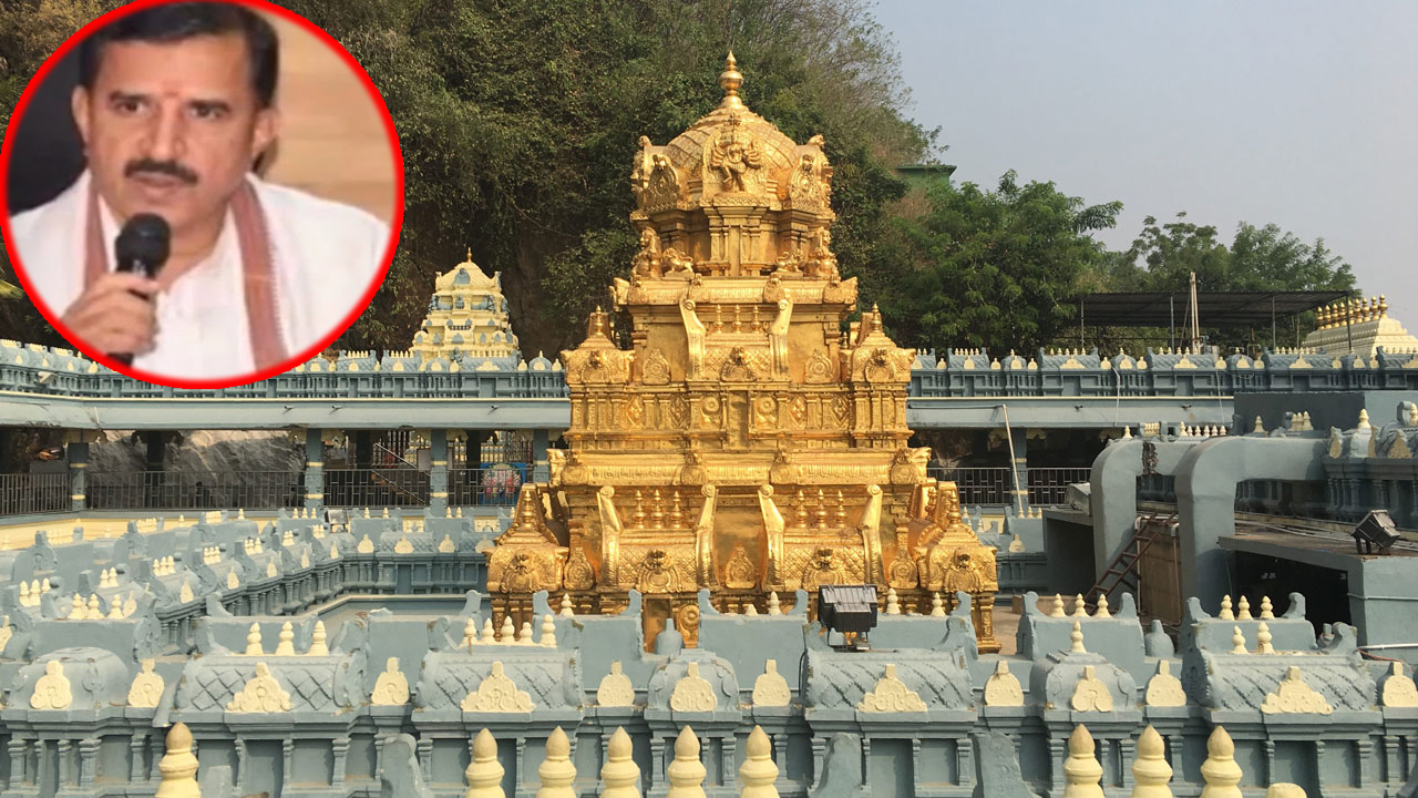 Durgamma Temple: దుర్గగుడి నూతన ఈవోగా బాధ్యతలు చేపట్టిన కేఎస్ రామారావు