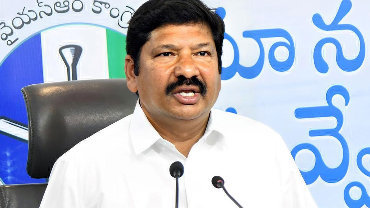 Jogi Ramesh: నారా లోకేష్, టీడీపీ నేతలపై మంత్రి జోగి రమేష్ విమర్శలు