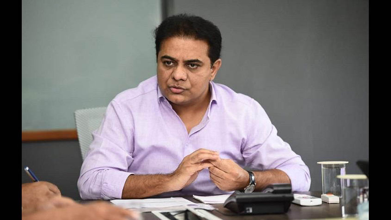 KTR: ఆ ఆరు గ్యారెంటీలు ఆరిపోయే దీపాలే.. ముసలి నక్కలాంటి కాంగ్రెస్‏తో ఏమీ కాదు..