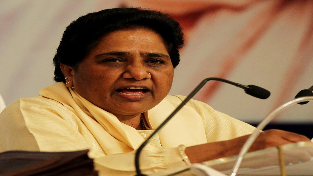 Mayawati: మహిళా ఓటర్లకు గాలం, మరో15 ఏళ్ల తర్వాతే బిల్లు అమలు..!