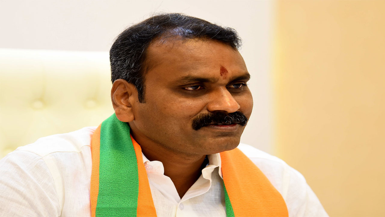 Union Minister: కేంద్రమంత్రిపై పరువునష్టం దావా రద్దుకు హైకోర్టు నిరాకరణ