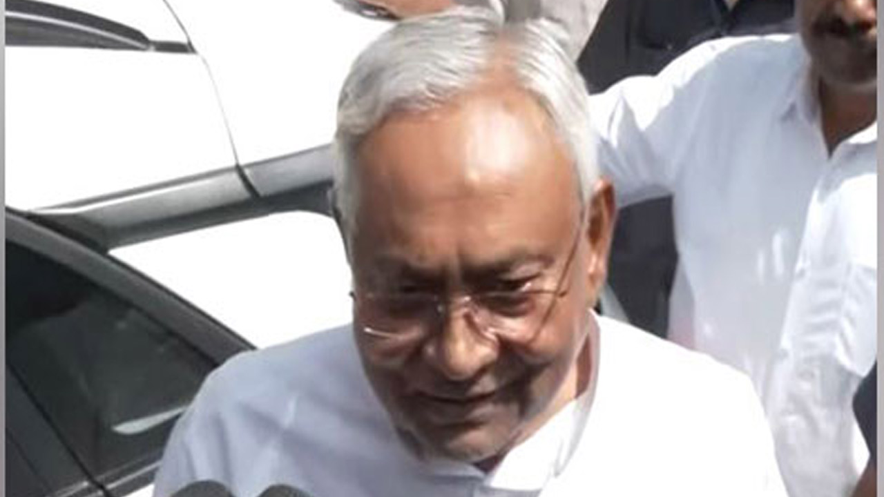 Nitish Kumar: మహిళా రిజర్వేషన్ బిల్లు అమలుచేసే ఉద్దేశం కేంద్రానికి లేదు..