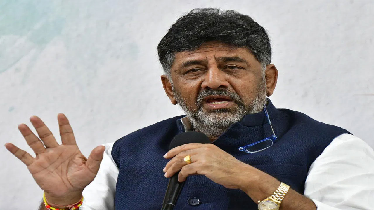 Deputy Chief Minister: మీ భూముల్ని అమ్ముకోవద్దు.. కనకపుర బెంగళూరులో కలవడం ఖాయం