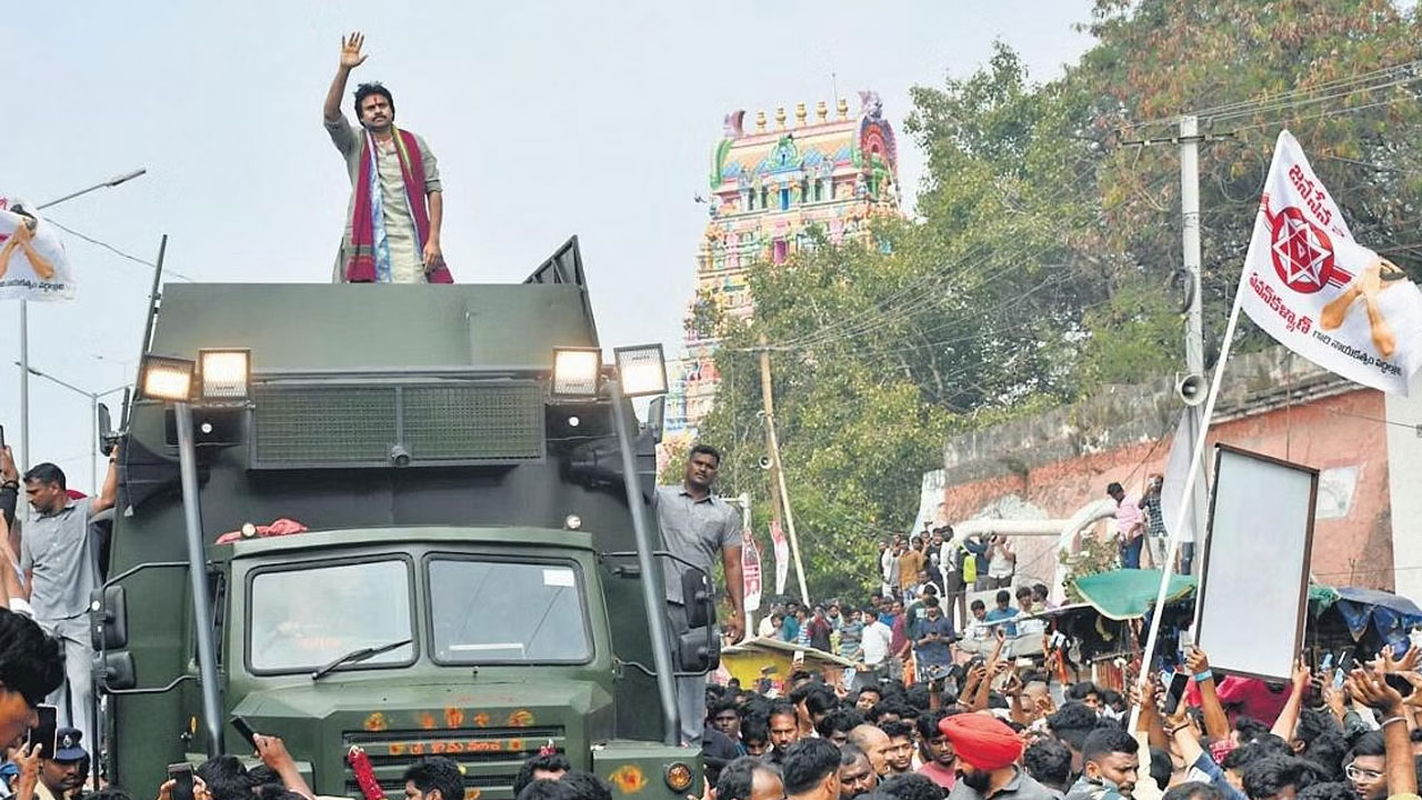 Varahi Yatra: వారాహి యాత్రకు అడుగడుగునా ఆంక్షలు.. మండిపడుతున్న జనసైనికులు