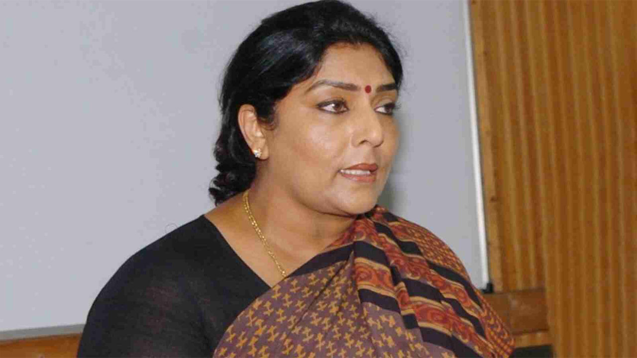 Renuka chaudari: రేణుకాచౌదరి సంచలన కామెంట్స్.. రాష్ట్రాన్ని బాగుచేయలేనోడు దేశాన్ని ఉద్దరిస్తాడా?