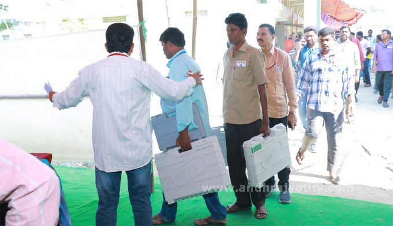 సర్వం సిద్ధం.. రేపే పోలింగ్‌