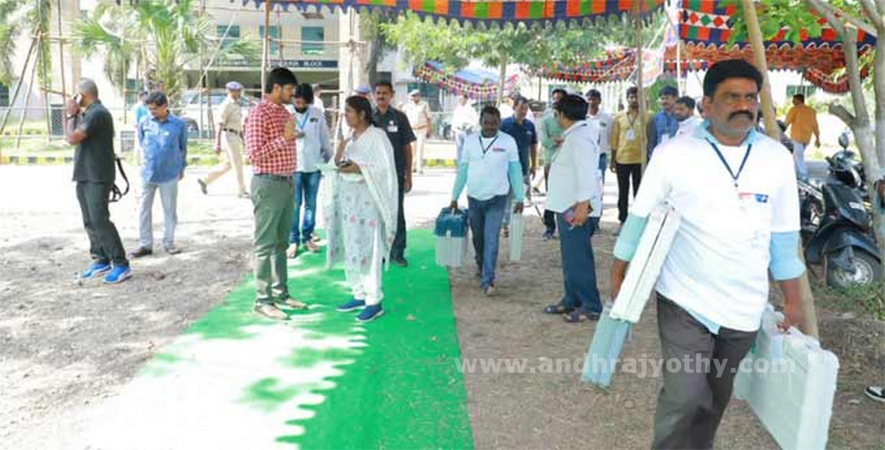 సర్వం సిద్ధం.. రేపే పోలింగ్‌