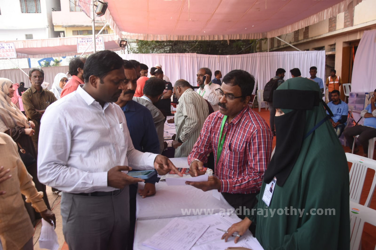 సర్వం సిద్ధం.. రేపే పోలింగ్‌