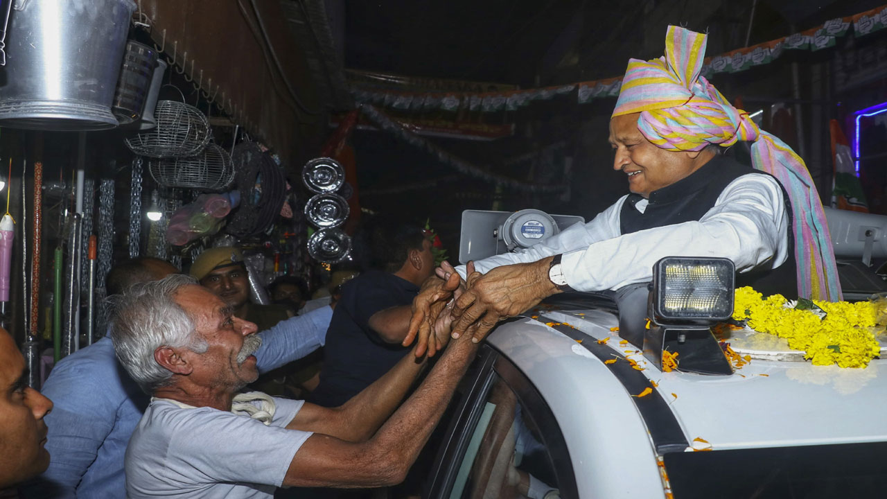 రాజస్థాన్ ఎన్నికలు: నీటి సంక్షోభం, లీకేజీలు..