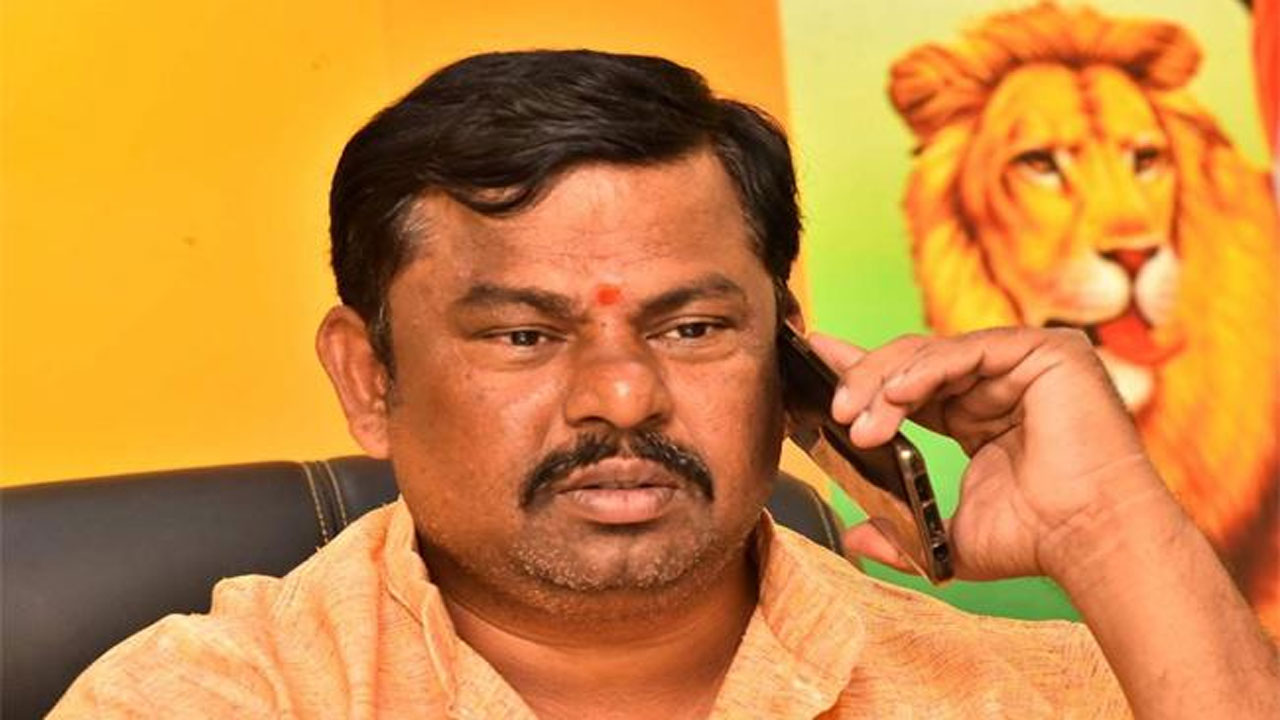  BJP MLA: బీజేపీ ఎమ్మెల్యే రాజాసింగ్‌ ఇంట్లో ఆయుధాలు...?