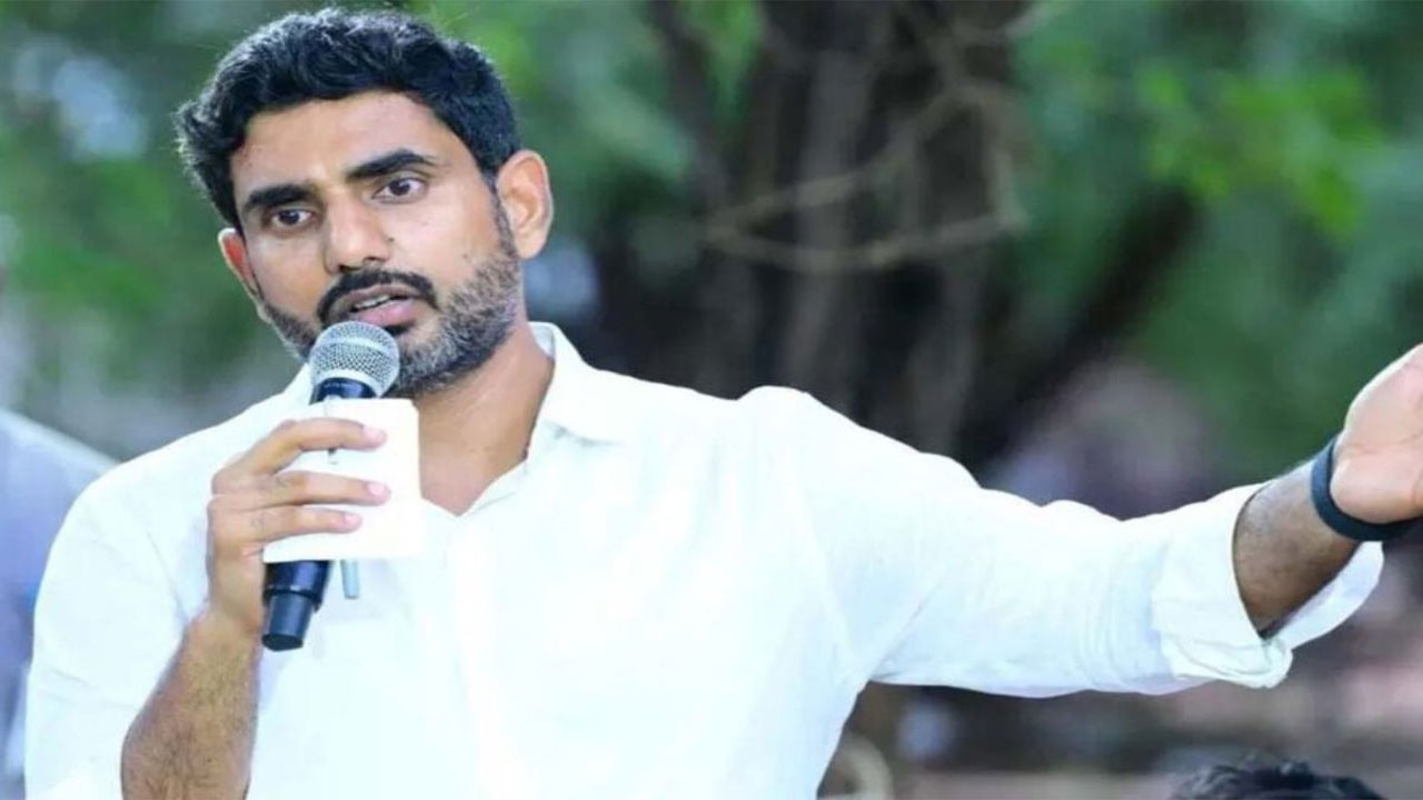 Nara Lokesh: అవినీతి, అరాచకం, అహంకారం అనే చీకట్లని చీల్చే వెలుగుల పండుగ దీపావళి