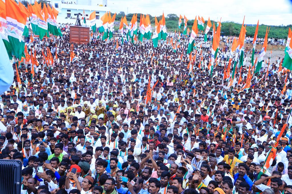 Revanth Reddy : కొడంగల్‌లో టీపీసీసీ చీఫ్ రేవంత్ రెడ్డి నామినేషన్.. ర్యాలీ దృశ్యాలు