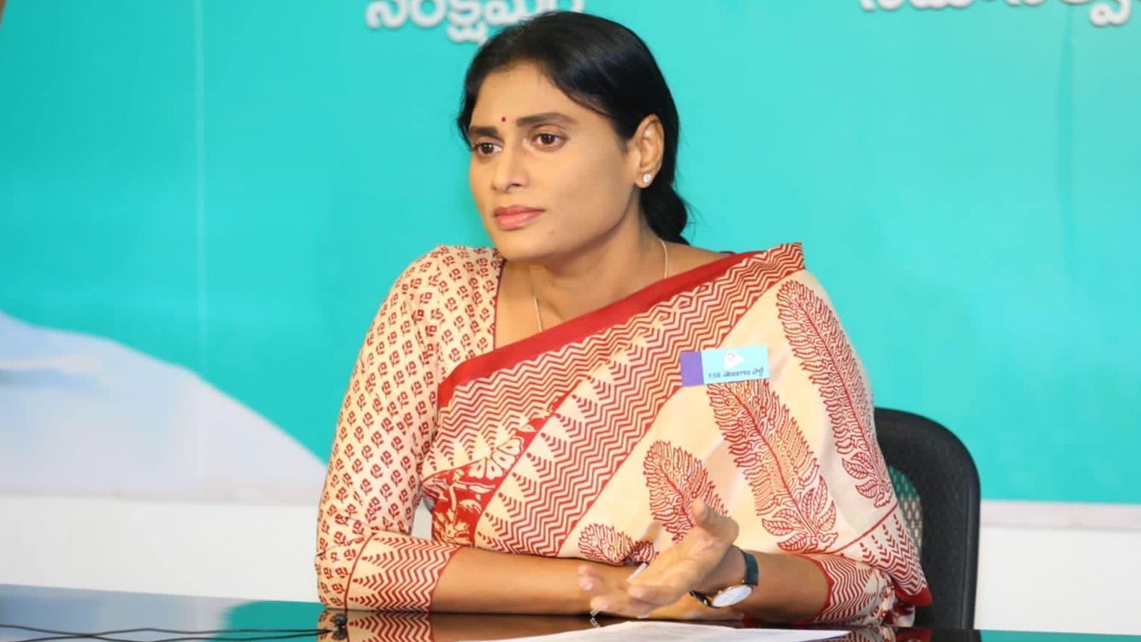 YS Sharmila: ఓటమి భయంతో కేసీఆర్ కుట్ర రాజకీయాలకు తెరలేపారు | YS ...