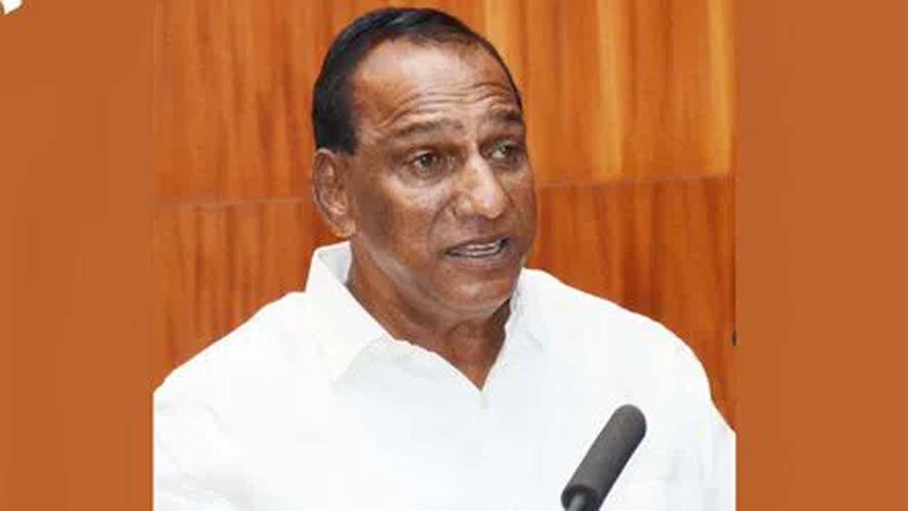 Minister Mallareddy: మంత్రి మల్లారెడ్డి అనుచరుడి ఇంట్లో సోదాలు