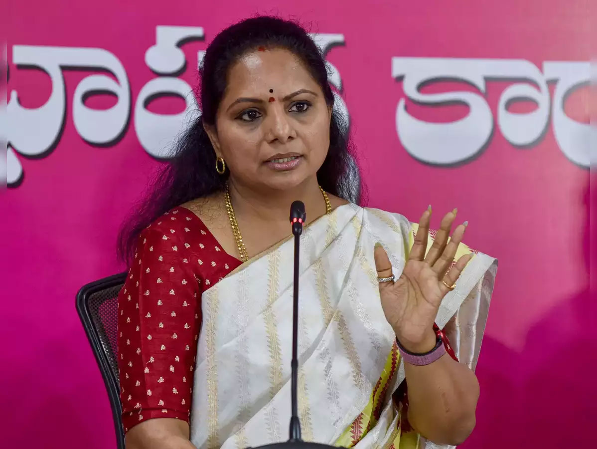 MLC Kavitha:  తెలంగాణను గాంధీ కుటుంబం నిండా ముంచింది