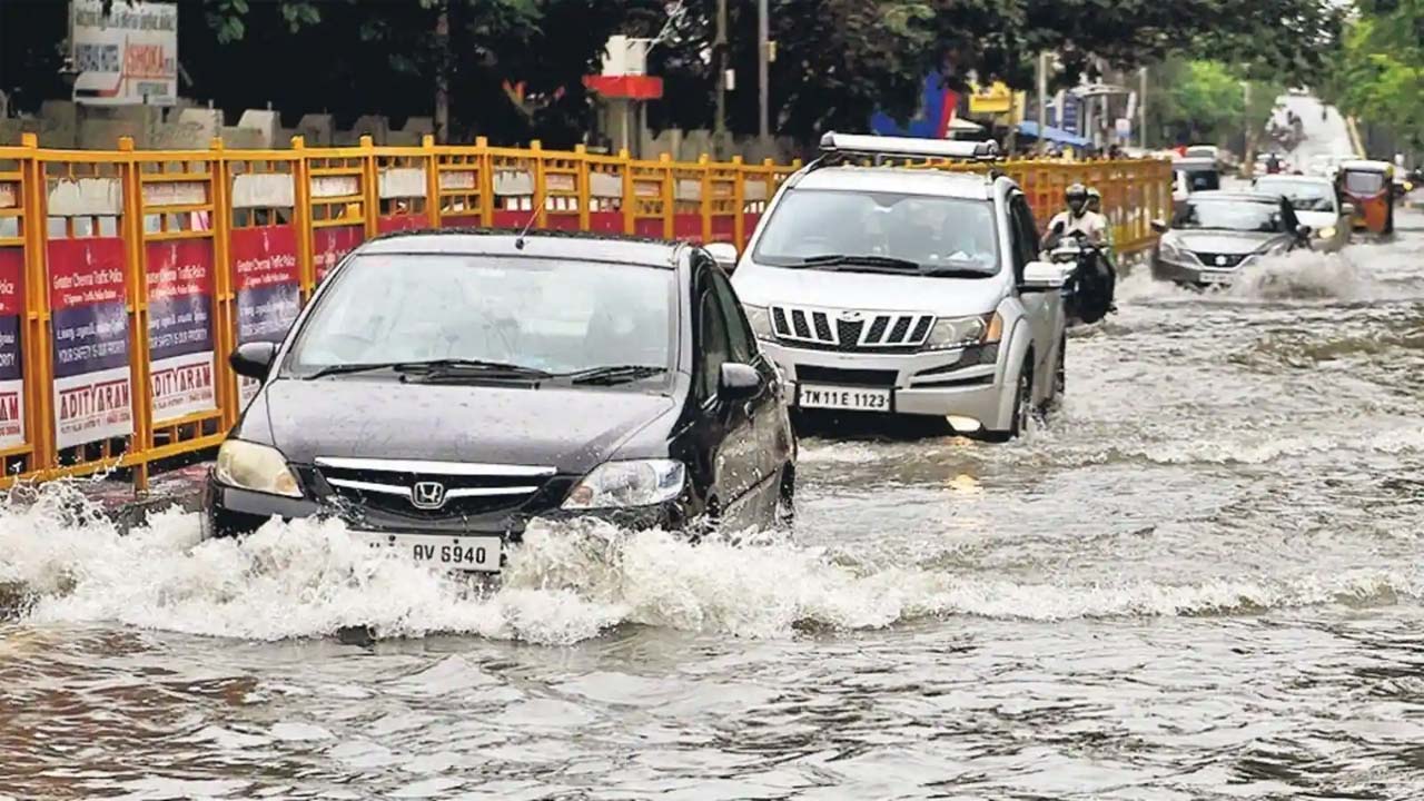 Rain: చెన్నై నగరాన్ని తడిపేసిన వాన