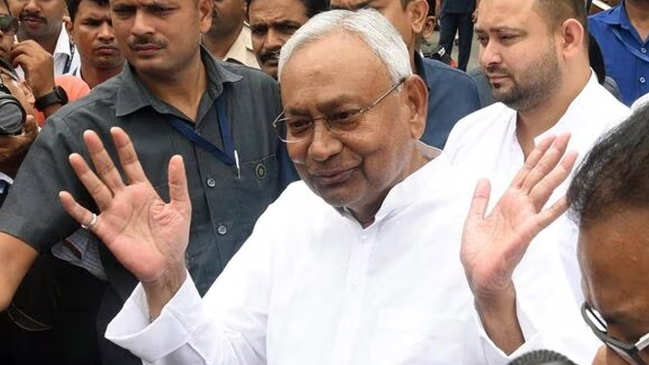 Nitish Kumar: 65 శాతానికి రిజర్వేషన్ల పెంపు...నితీష్ సర్కార్ నిర్ణయం