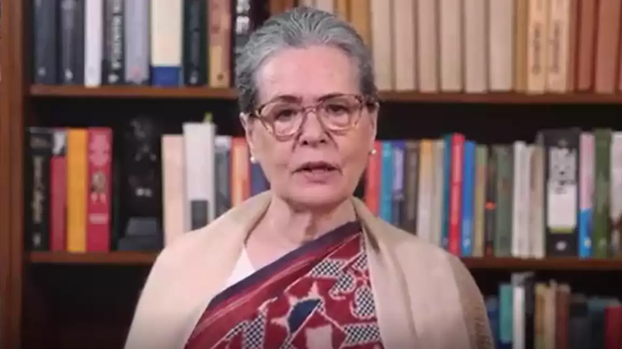 Sonia Gandhi: తెలంగాణ ప్రజలు నా మనస్సుకు దగ్గరగా ఉంటారు.. సోనియా వీడియో సందేశం